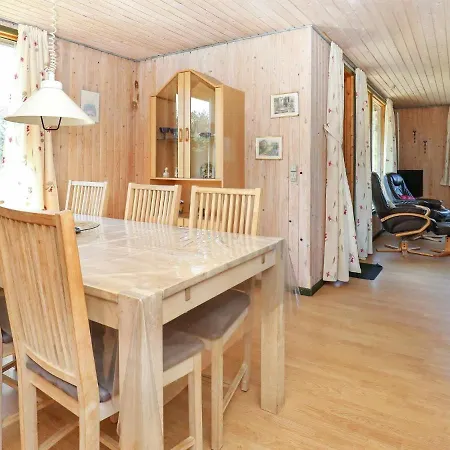 Three-bedroom In Lokken 41 펜션 Gronhoj (Nordjylland)