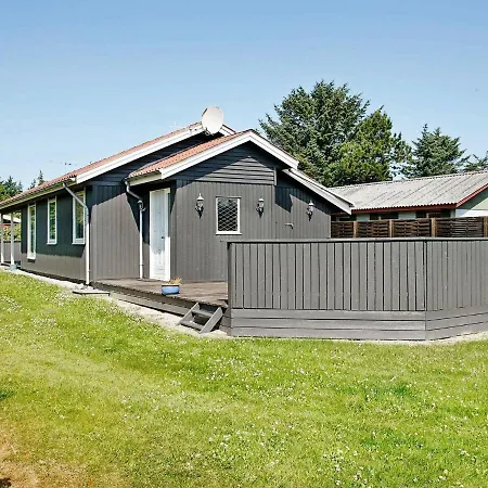 Three-bedroom In Lokken 41